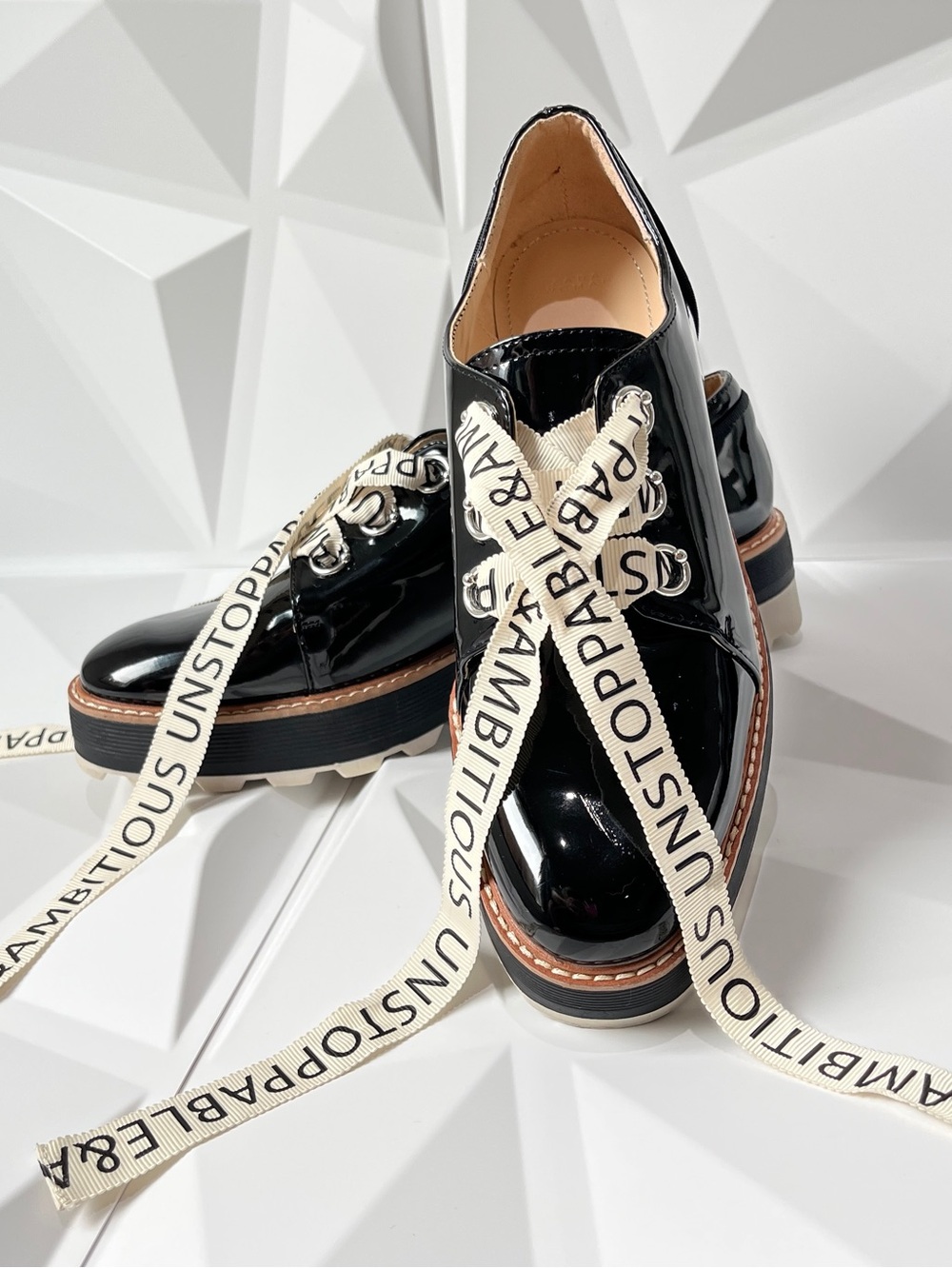 ZARA Unstoppable & Ambitious
Black Patent Platform Loafers Oxford Chunky Size:38